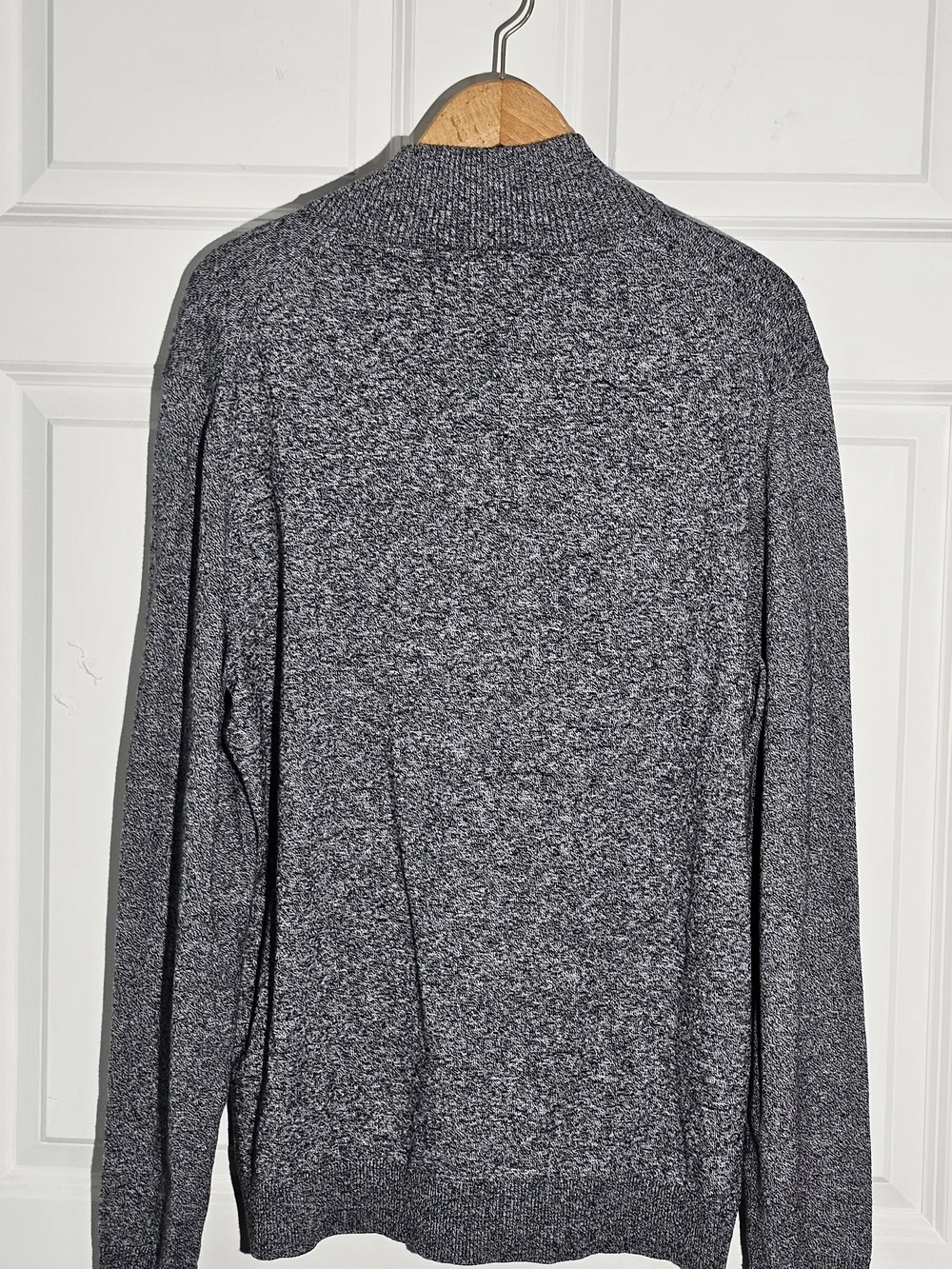 Calvin Klein Men’s Large Gray Marled Quarter-Zip Mock Neck Sweater